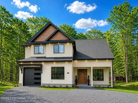 1109 N Rocky Mountain Dr, Effort, PA 18330