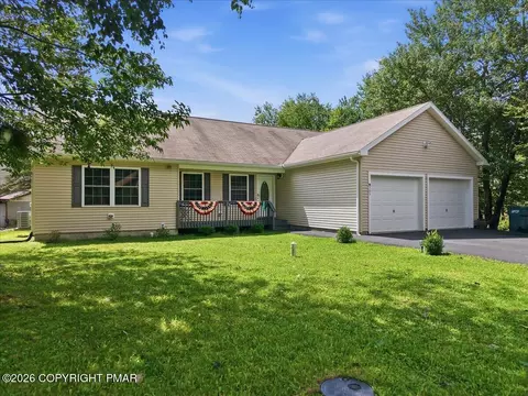 3106 Briarwood Dr, Tobyhanna, PA 18466