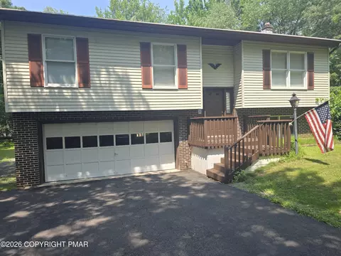 147 Indian Trl, Jim Thorpe, PA 18229