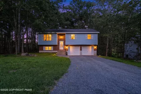 2081 Minqua Trl, Tobyhanna, PA 18466