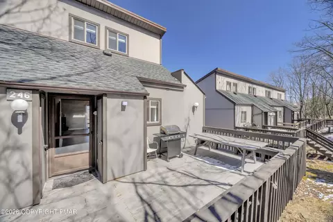 246 High Pass Way, Tannersville, PA 18372