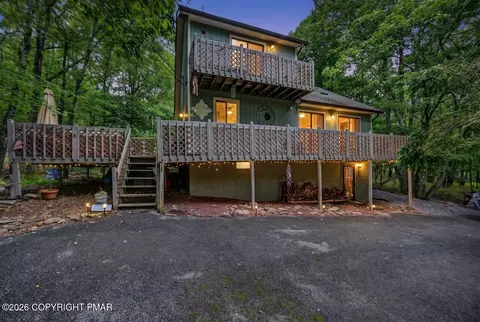 67 Arapahoe Rd, Albrightsville, PA 18210