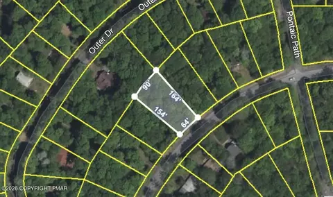 17 Orono Dr, Pocono Lake, PA 18347