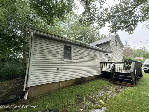 3509 Oak St, Tobyhanna, PA 18466