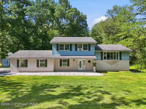 24 Tara Dr, East Stroudsburg, PA 18301