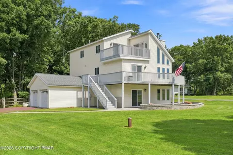 15 Larch Rd, Jim Thorpe, PA 18229