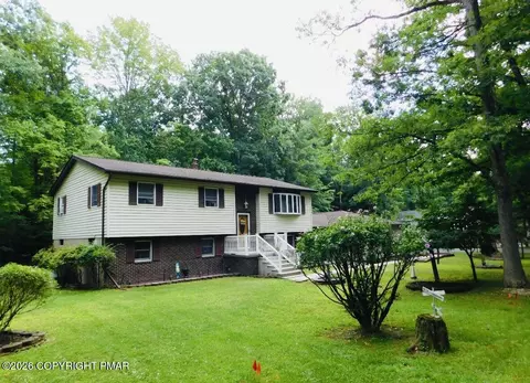 154 Lake Dr, Nesquehoning, PA 18240