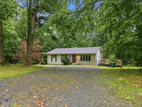 191 Hemlock Rd, Tannersville, PA 18372