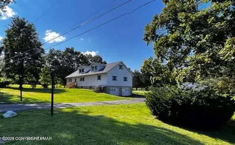 203 Center Rd, Stroudsburg, PA 18360