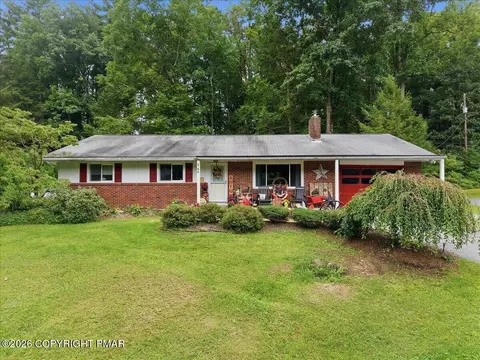 20 Serfass Ln, Palmerton, PA 18071