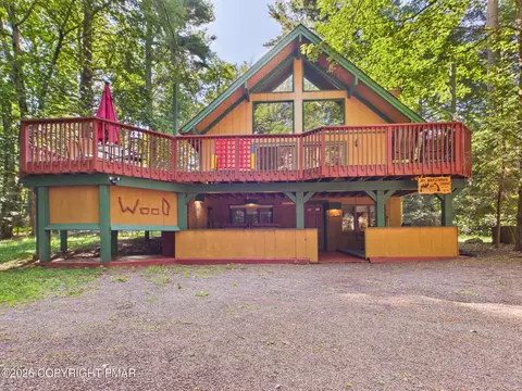 212 Long View Ln, Pocono Pines, PA 18350