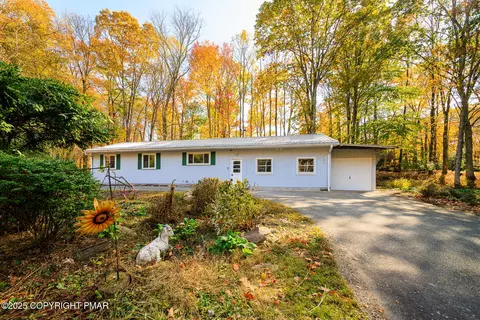 4183 Paper Birch Ln, White Haven, PA 18661