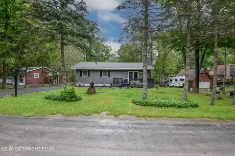 263 Delaware Trl, Pocono Lake, PA 18347