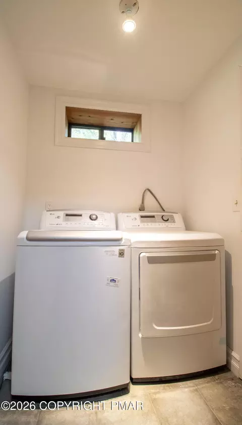 Other - 1142 Yorkshire Ln, Bushkill, PA 18324 photo 3 of 17