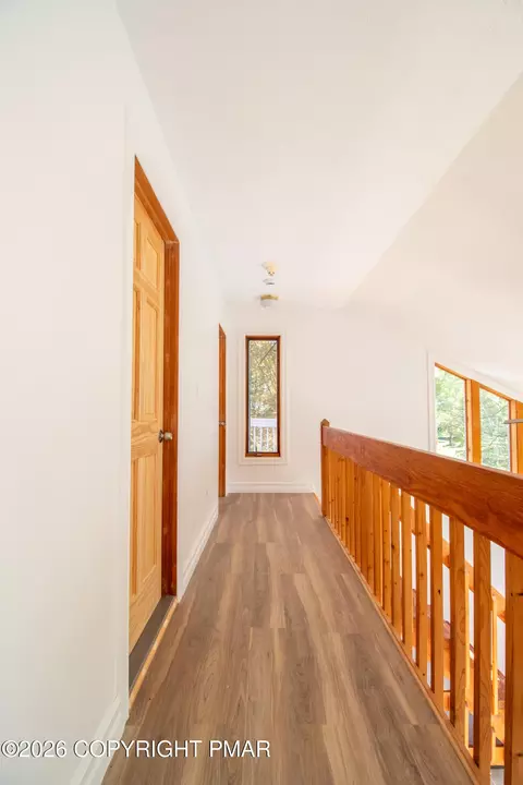 Entry Way - 1142 Yorkshire Ln, Bushkill, PA 18324 photo 1 of 2
