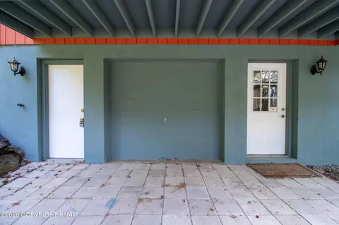 Other - 1142 Yorkshire Ln, Bushkill, PA 18324 photo 6 of 17