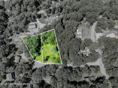 53 Rock Ln 53 Ln, Swiftwater, PA 18370
