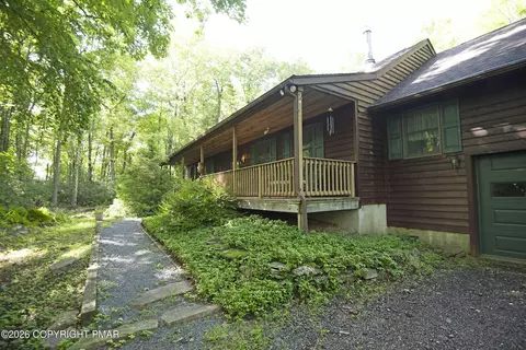 11 Apache Way, Jim Thorpe, PA 18229