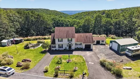 151 Colleen Dr, Blakeslee, PA 18610