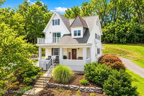 5525 Lehigh Ave, Whitehall, PA 18052