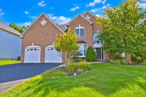 3257 Doral Ct, East Stroudsburg, PA 18302