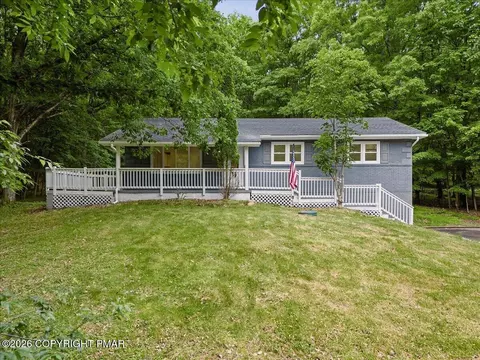 117 Jennifer Ln, Effort, PA 18330