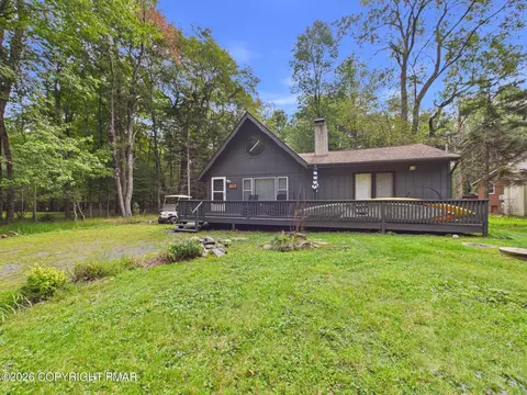 184 Tepee Dr, Pocono Lake, PA 18347