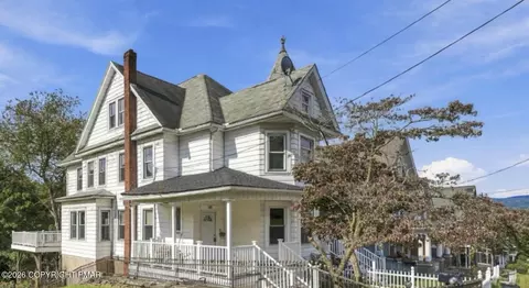 141 Broad St, Pittston, PA 18640