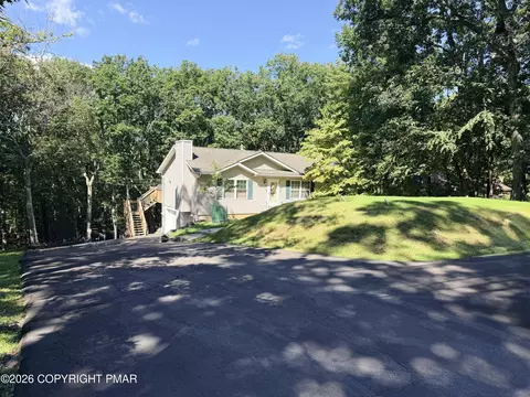 1021 Alpine Dr, East Stroudsburg, PA 18302
