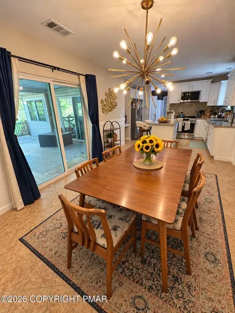 Dining - 6043 Decker Rd, Bushkill, PA 18324 photo 3 of 3