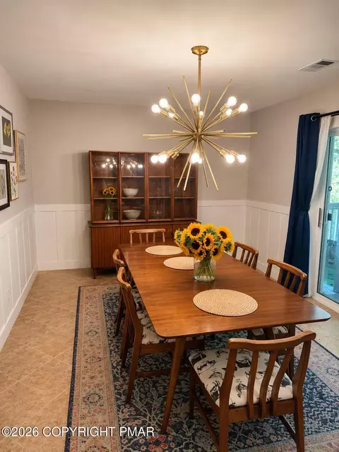 Dining - 6043 Decker Rd, Bushkill, PA 18324 photo 1 of 3