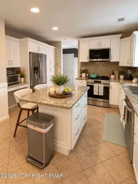 Kitchen - 6043 Decker Rd, Bushkill, PA 18324 photo 3 of 5