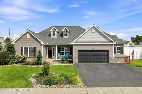 1015 Phyllis Pl, Easton, PA 18045