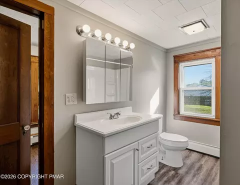 Bath - 116 Corner Rd, Gilbert, PA 18331 photo 2 of 2