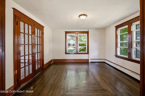Living - 116 Corner Rd, Gilbert, PA 18331 photo 6 of 6
