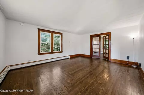 Living - 116 Corner Rd, Gilbert, PA 18331 photo 2 of 6
