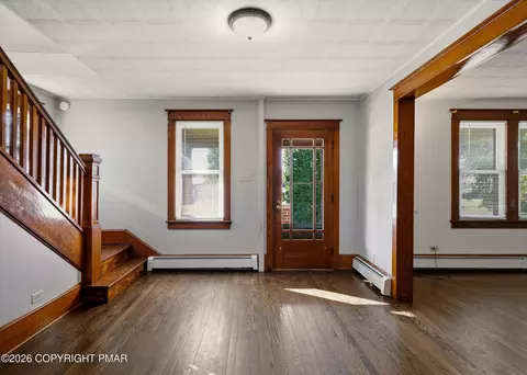 Entry Way - 116 Corner Rd, Gilbert, PA 18331 photo 3 of 10