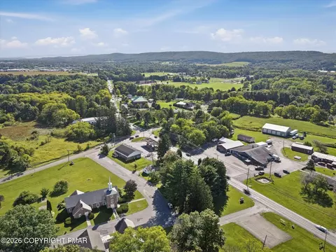 View/Area - 116 Corner Rd, Gilbert, PA 18331 photo 4 of 5