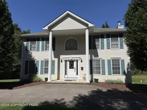 283 Penn Forest Trl, Albrightsville, PA 18210