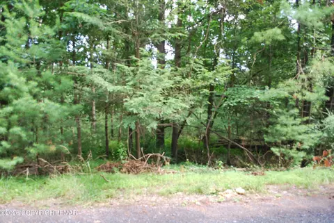 lot24 Clubhouse Dr, East Stroudsburg, PA 18302