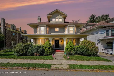 1812 Mahantongo St, Pottsville, PA 17901