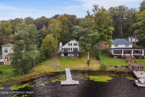 111 E Island Ln, Lake Ariel, PA 18436