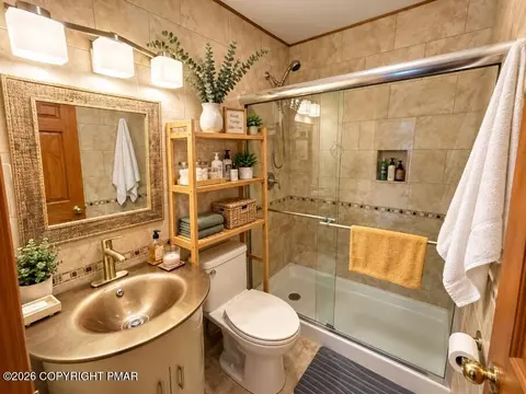 Bath - 2120 Apley Dr, Bushkill, PA 18324 photo 1 of 6