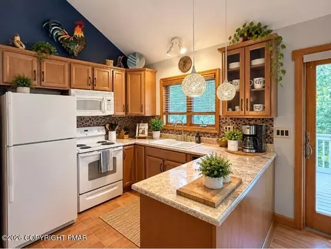 Kitchen - 2120 Apley Dr, Bushkill, PA 18324 photo 1 of 1