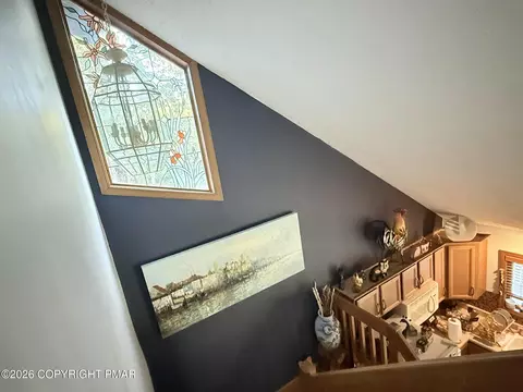 Entry Way - 2120 Apley Dr, Bushkill, PA 18324 photo 4 of 4