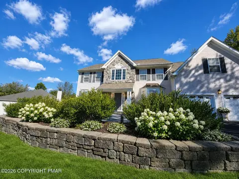 2347 Snapdragon Pt, East Stroudsburg, PA 18301