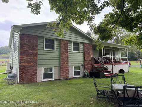 Exterior - 458 Briscoe Mountain Rd, Dingmans Ferry, PA 18328 photo 5 of 12