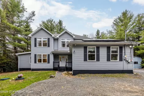 141 Lenape Trl, Long Pond, PA 18334