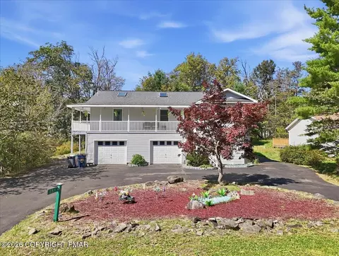 151 Seminole Trl, Tobyhanna, PA 18466