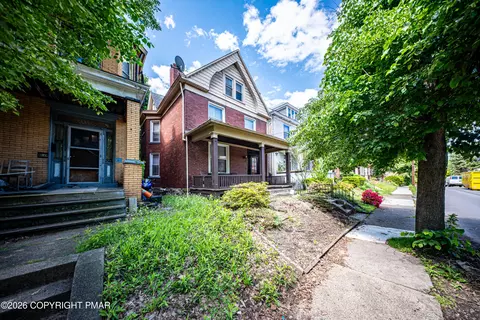 3119 Landis St, Pittsburgh, PA 15204